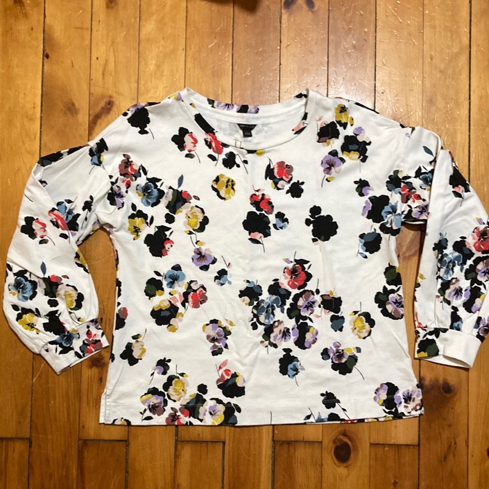 Ann Taylor Floral Top 🌷